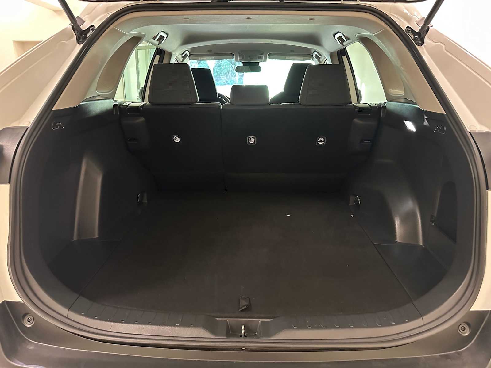 Thumbnail: 2024 Toyota RAV4 - 29