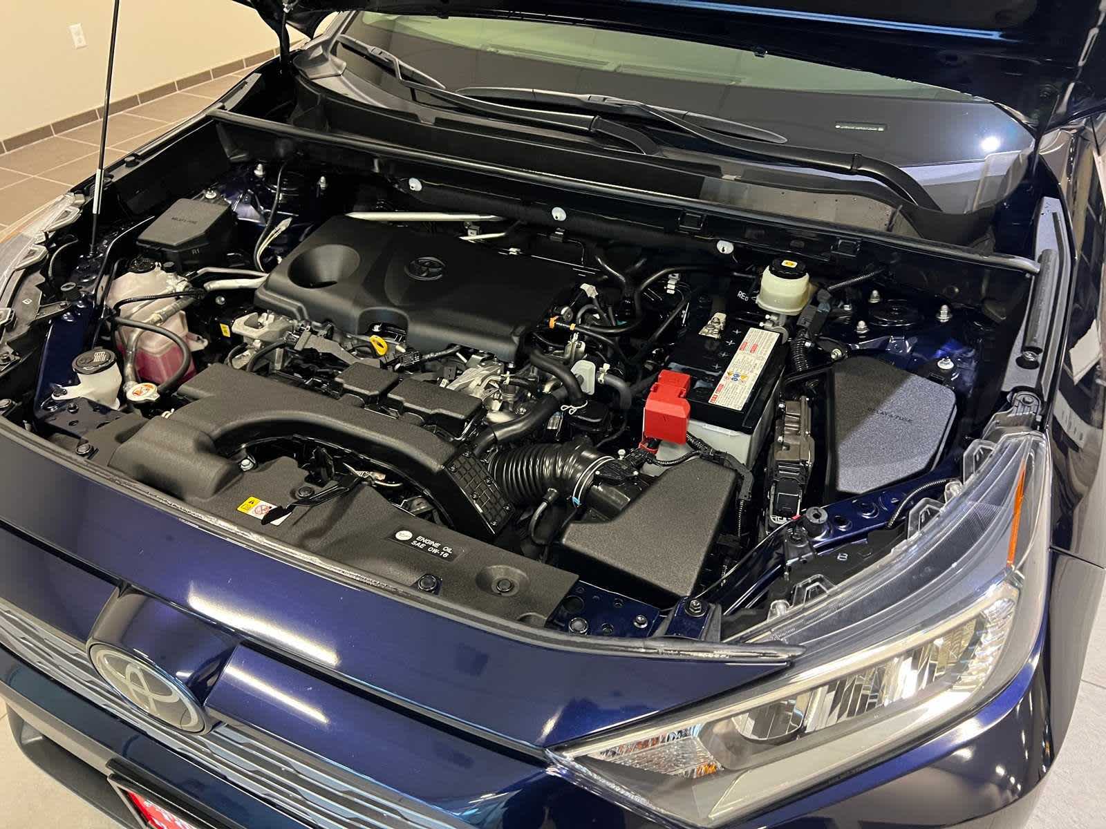 Thumbnail: 2021 Toyota RAV4 - 9