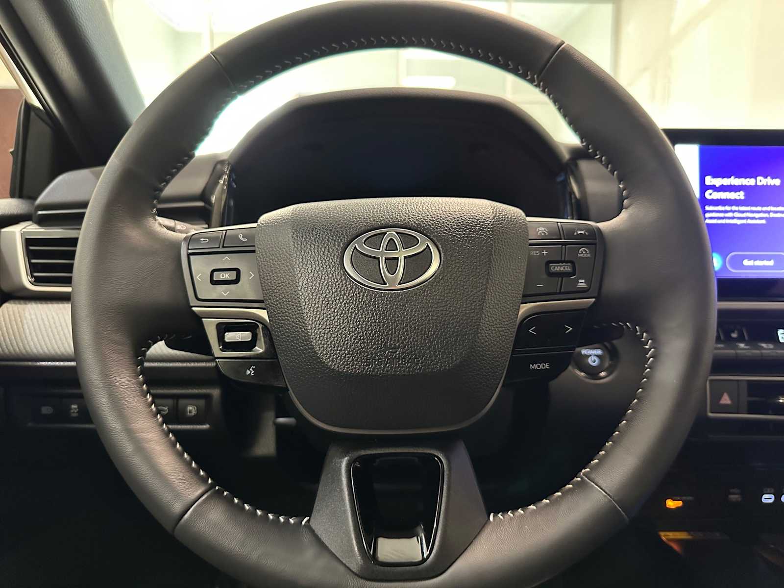 Thumbnail: 2025 Toyota Camry - 11