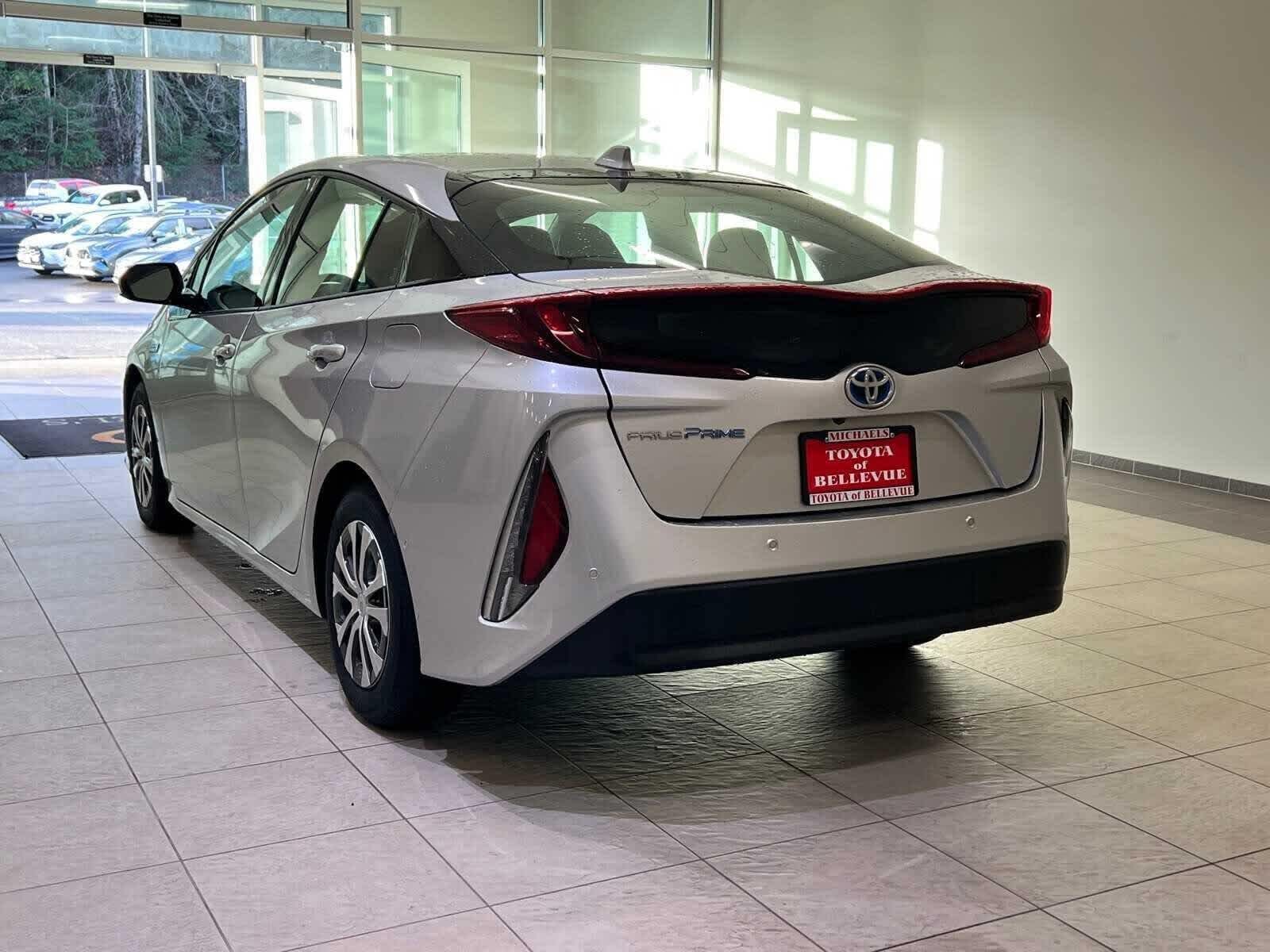 Thumbnail: 2018 Toyota Prius Prime - 4
