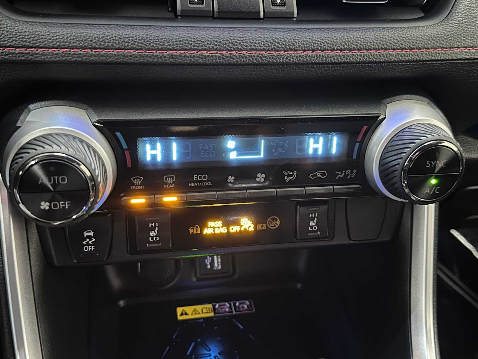 Thumbnail: 2025 Toyota RAV4 - 15