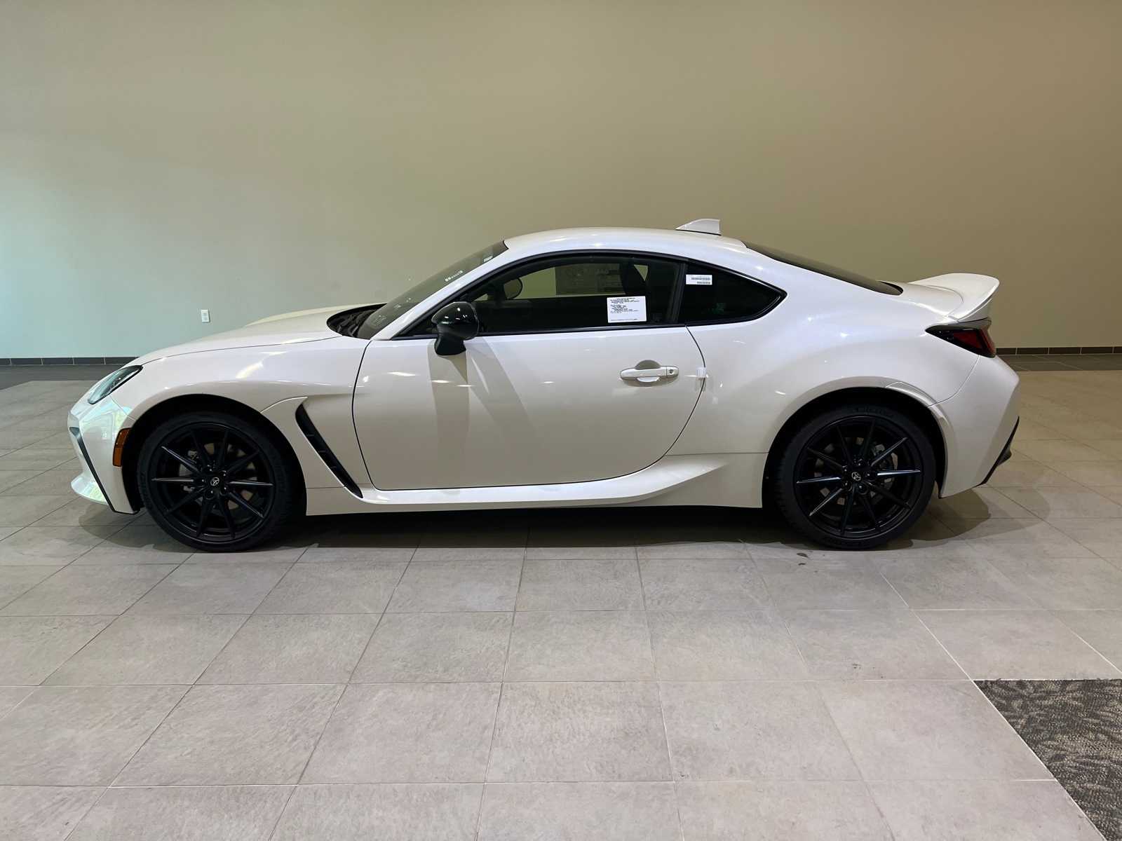 Thumbnail: 2025 Toyota GR86 - 3