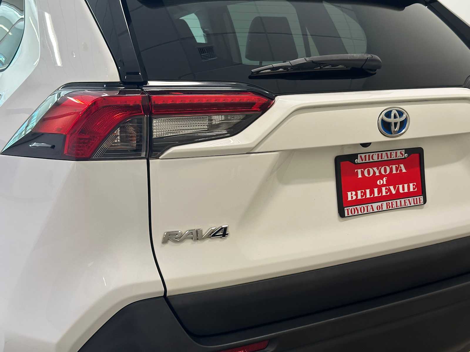 Thumbnail: 2020 Toyota RAV4 - 7