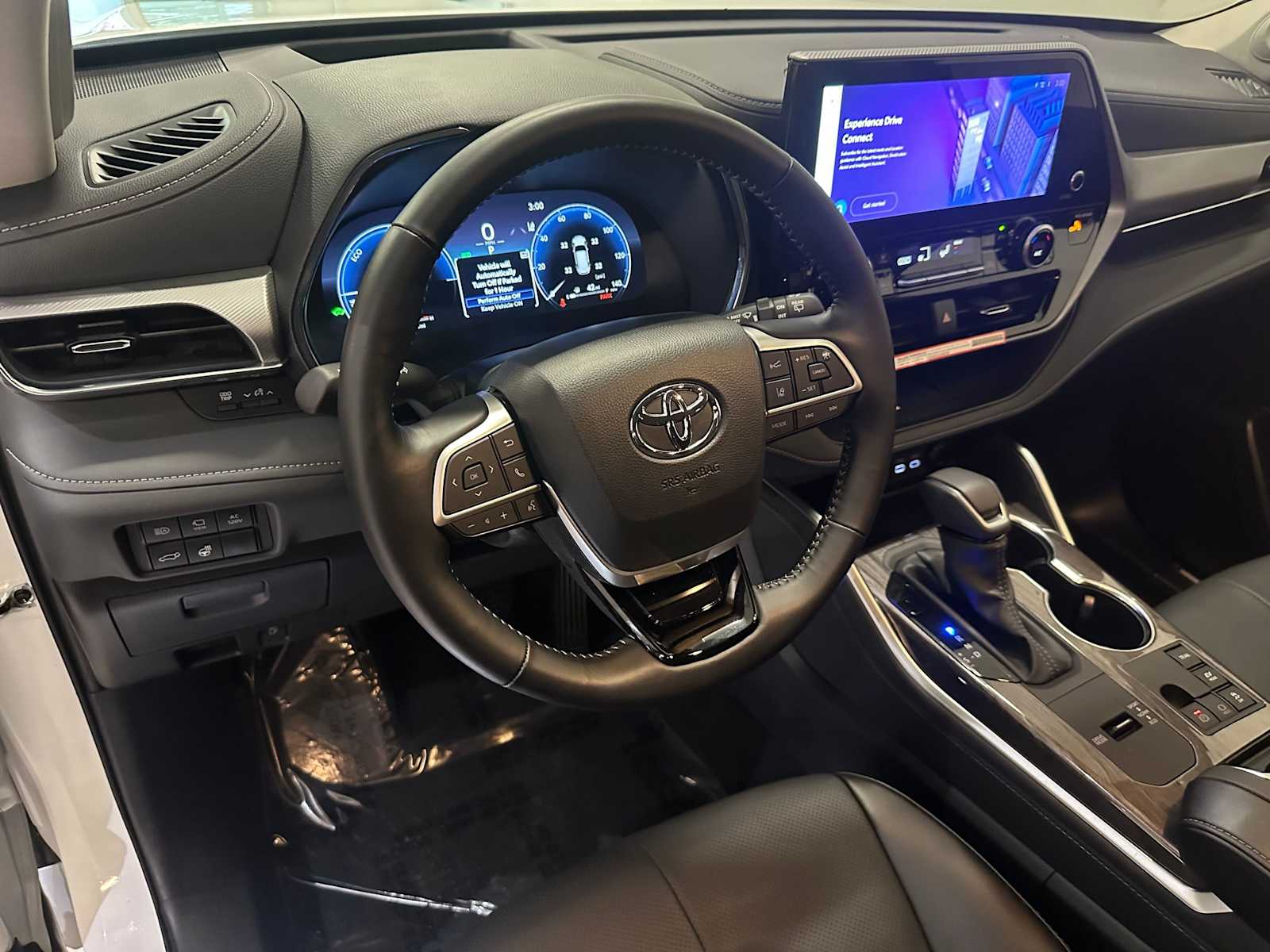 Thumbnail: 2025 Toyota Highlander - 2