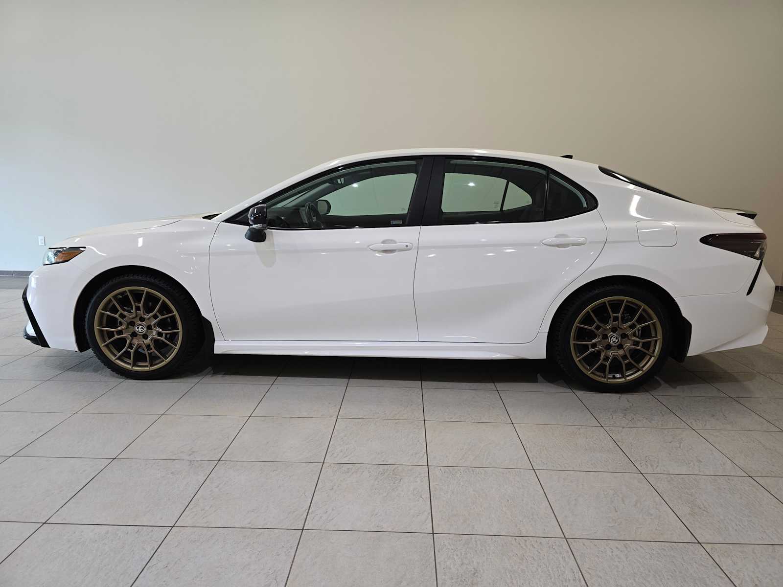 Thumbnail: 2024 Toyota Camry - 3