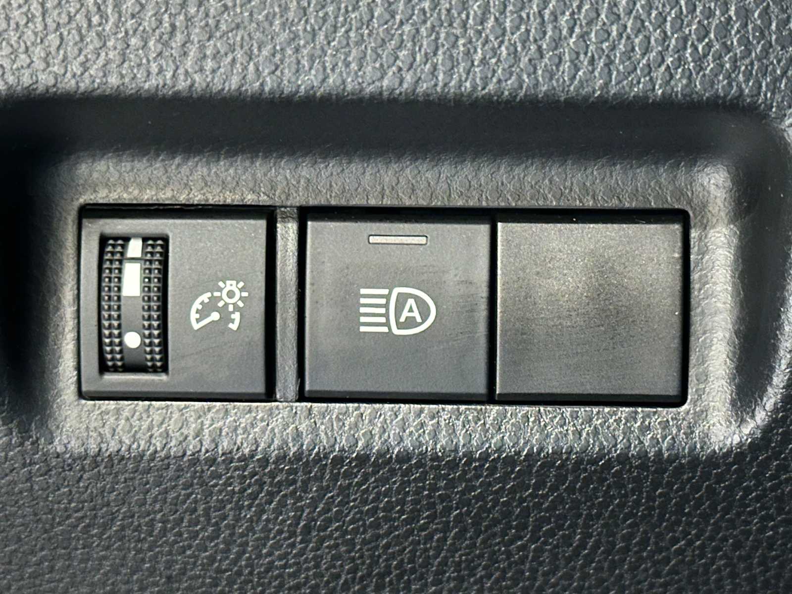 Thumbnail: 2024 Toyota RAV4 - 18