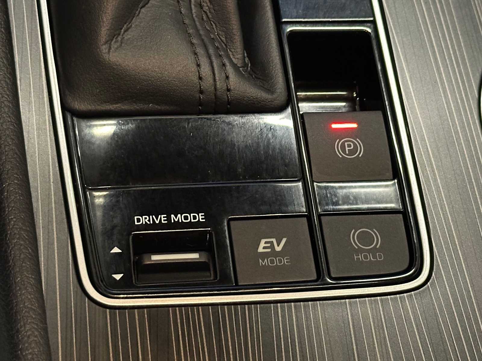 Thumbnail: 2022 Toyota Sienna - 18