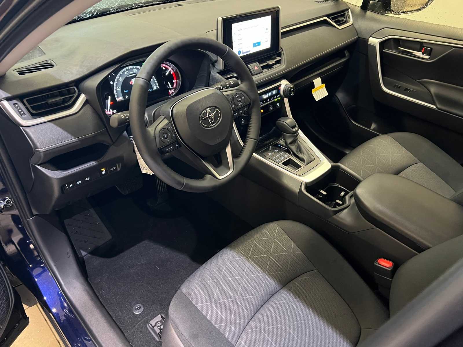 Thumbnail: 2025 Toyota RAV4 - 2