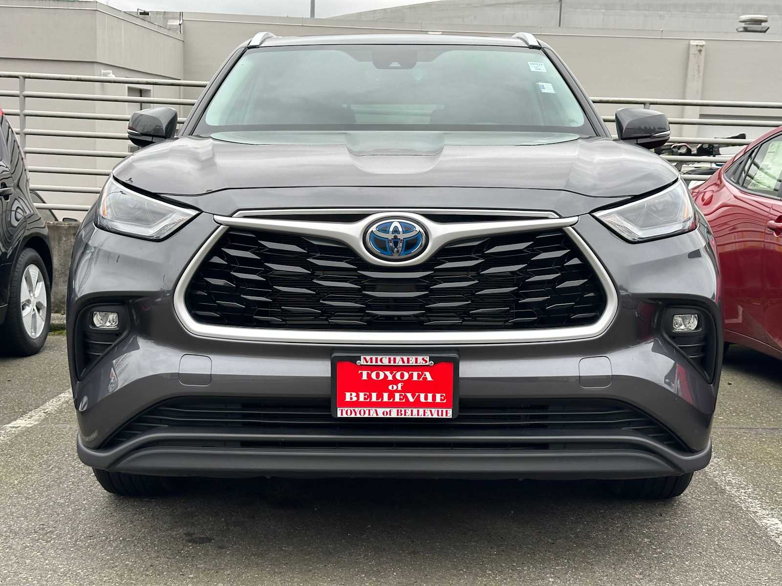 Thumbnail: 2024 Toyota Highlander - 2