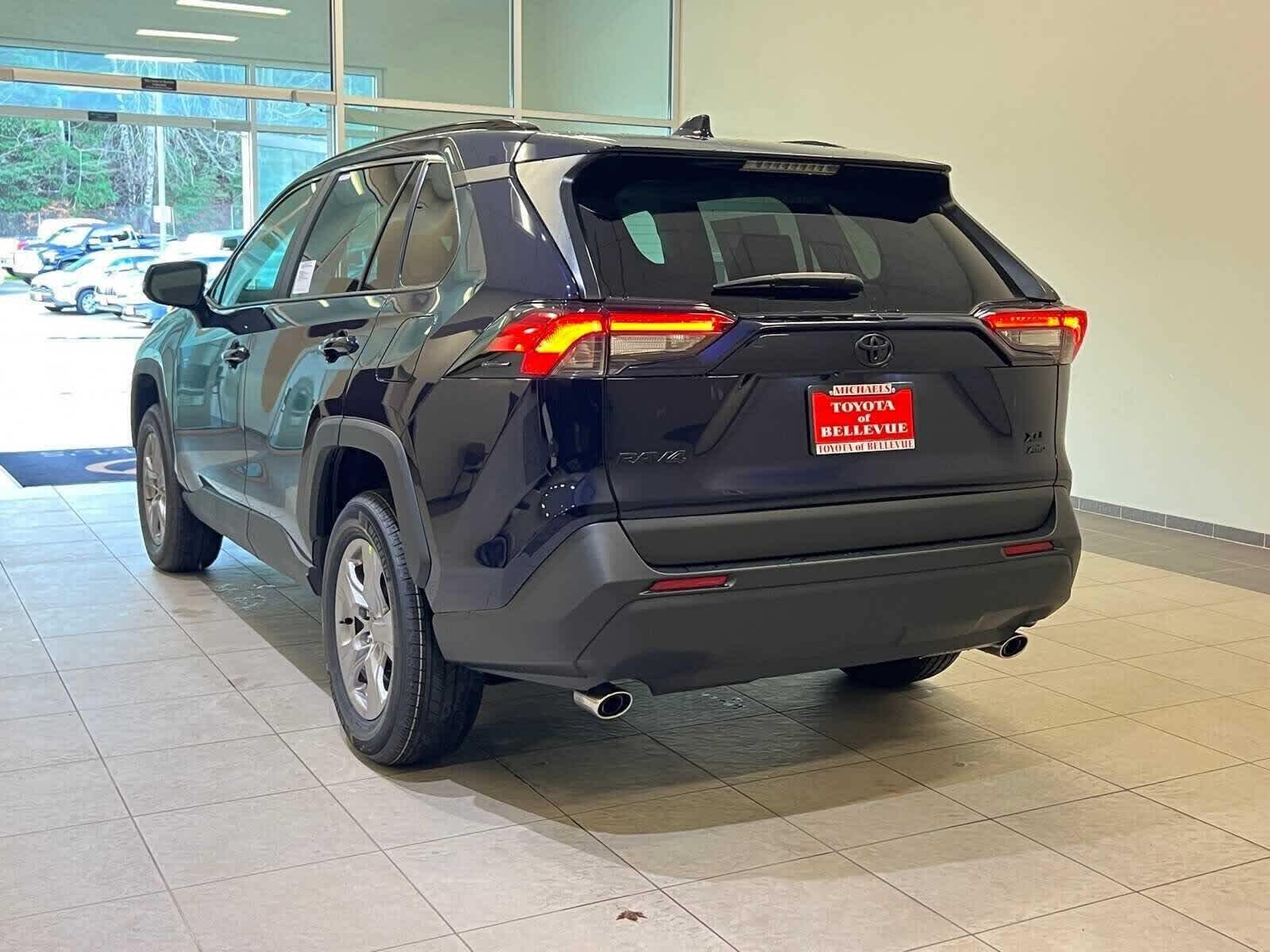 Thumbnail: 2025 Toyota RAV4 - 4