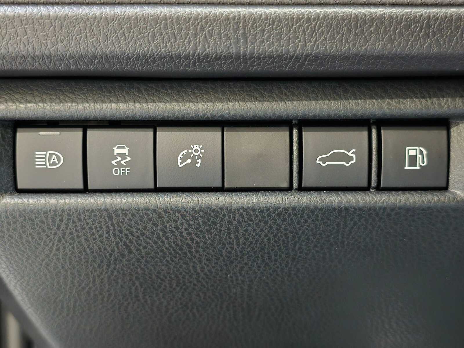 Thumbnail: 2026 Toyota Camry - 19
