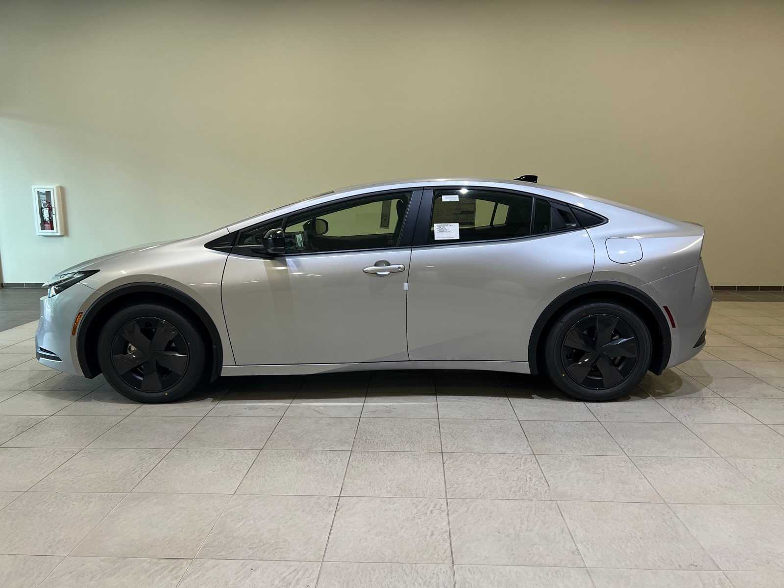 Thumbnail: 2026 Toyota Prius - 3