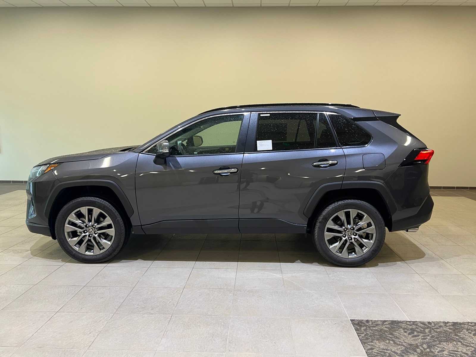 Thumbnail: 2025 Toyota RAV4 - 3