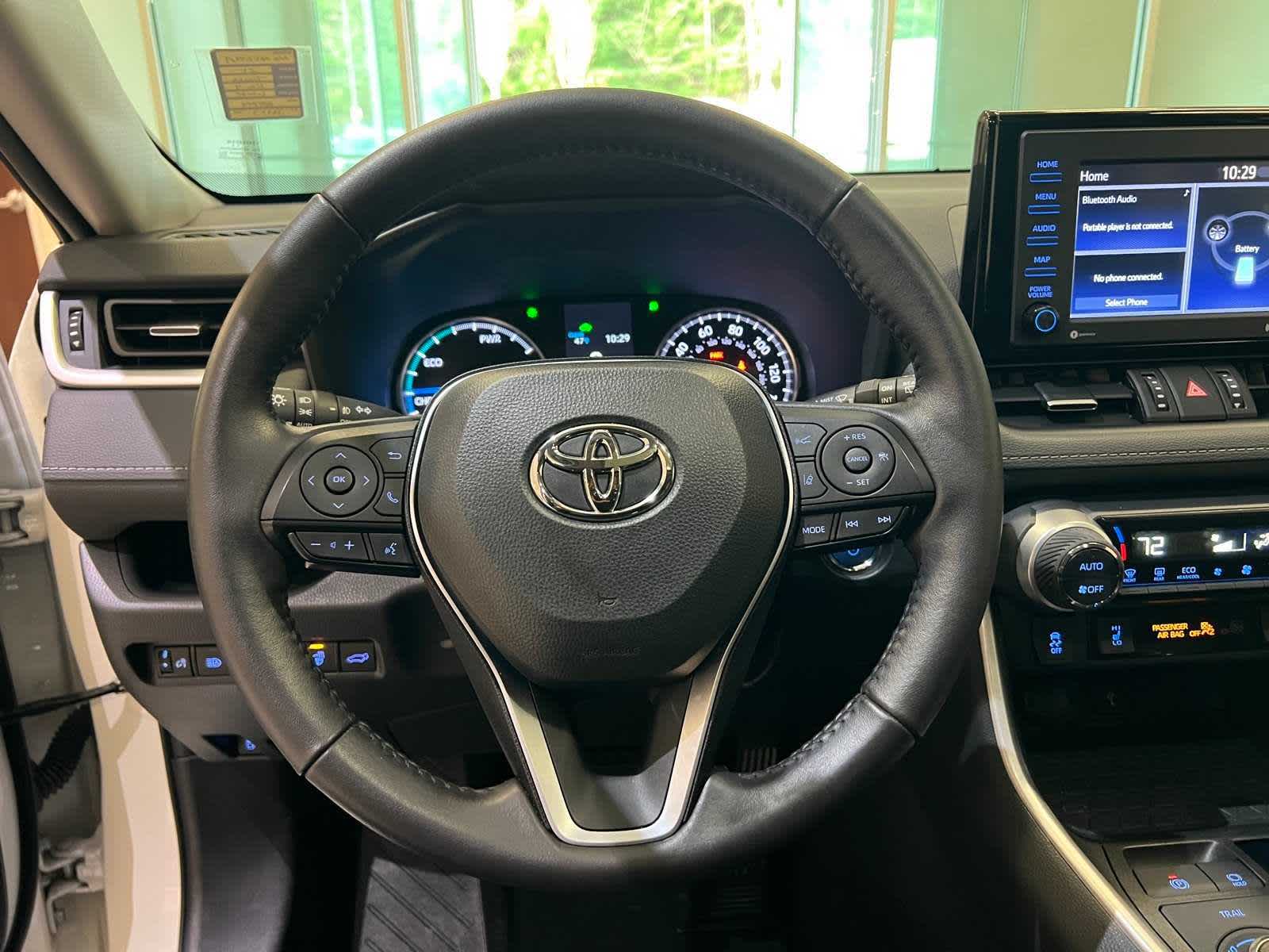 Thumbnail: 2022 Toyota RAV4 - 16