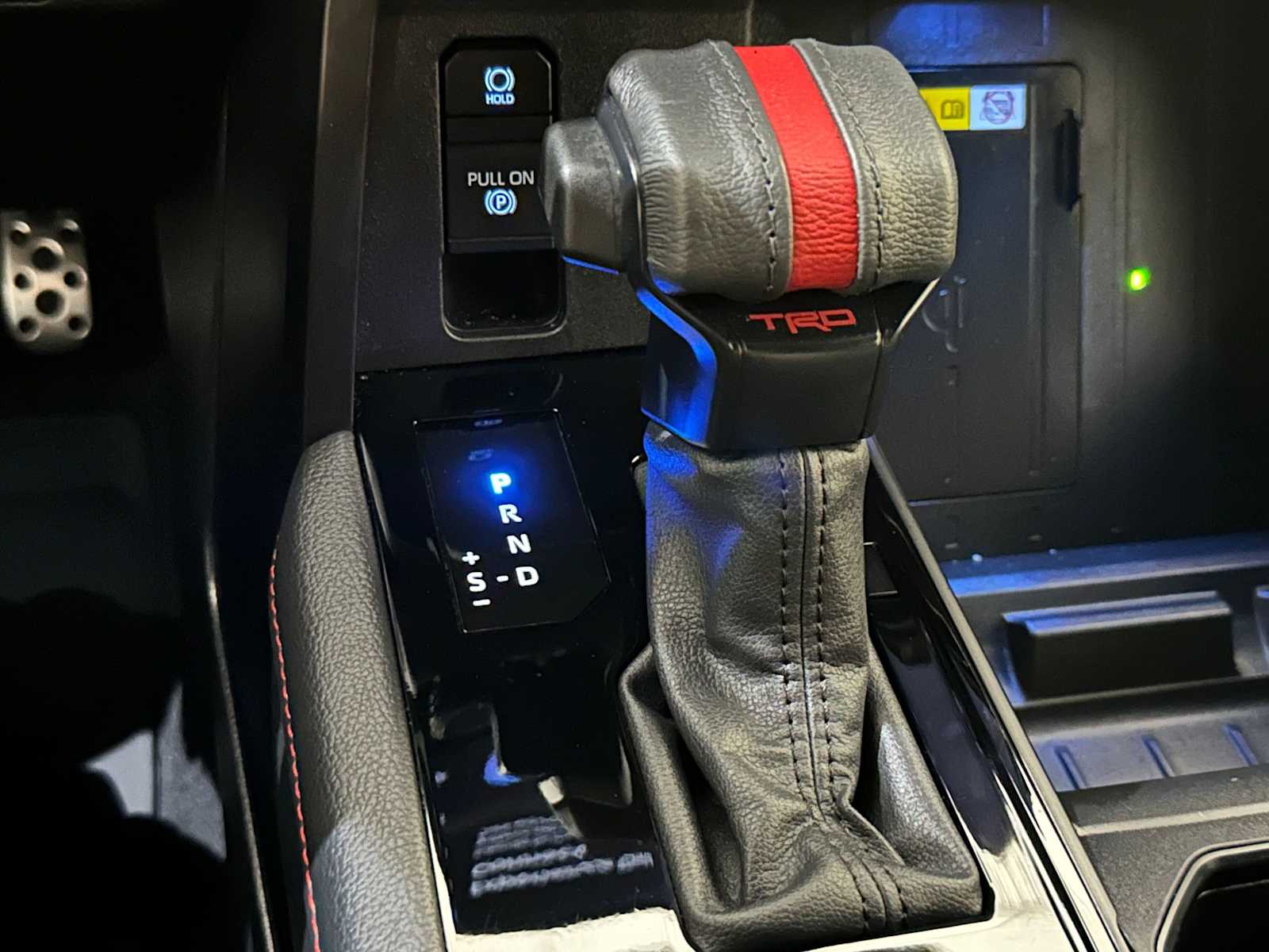 Thumbnail: 2024 Toyota Tundra - 16