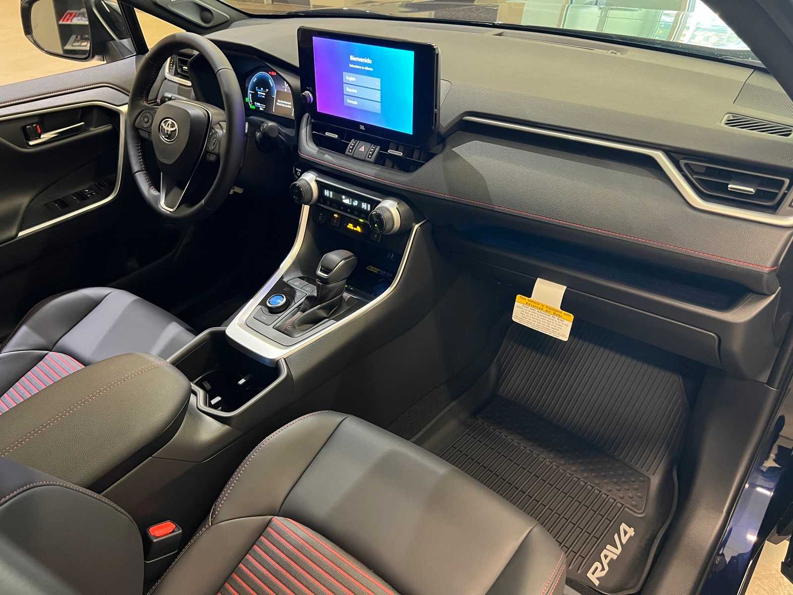 Thumbnail: 2025 Toyota RAV4 - 15