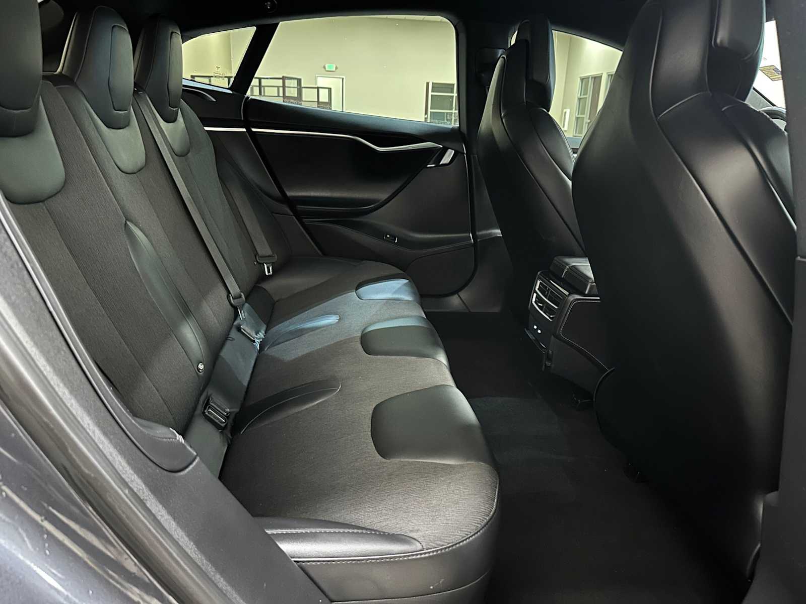 Thumbnail: 2017 Tesla Model S - 28