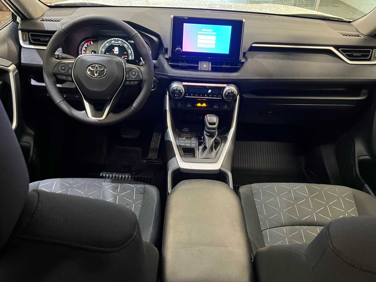 Thumbnail: 2025 Toyota RAV4 - 10