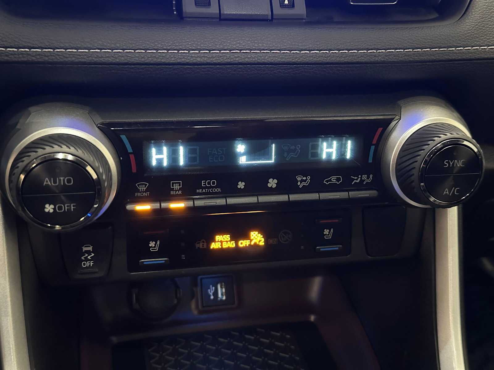 Thumbnail: 2024 Toyota RAV4 - 15