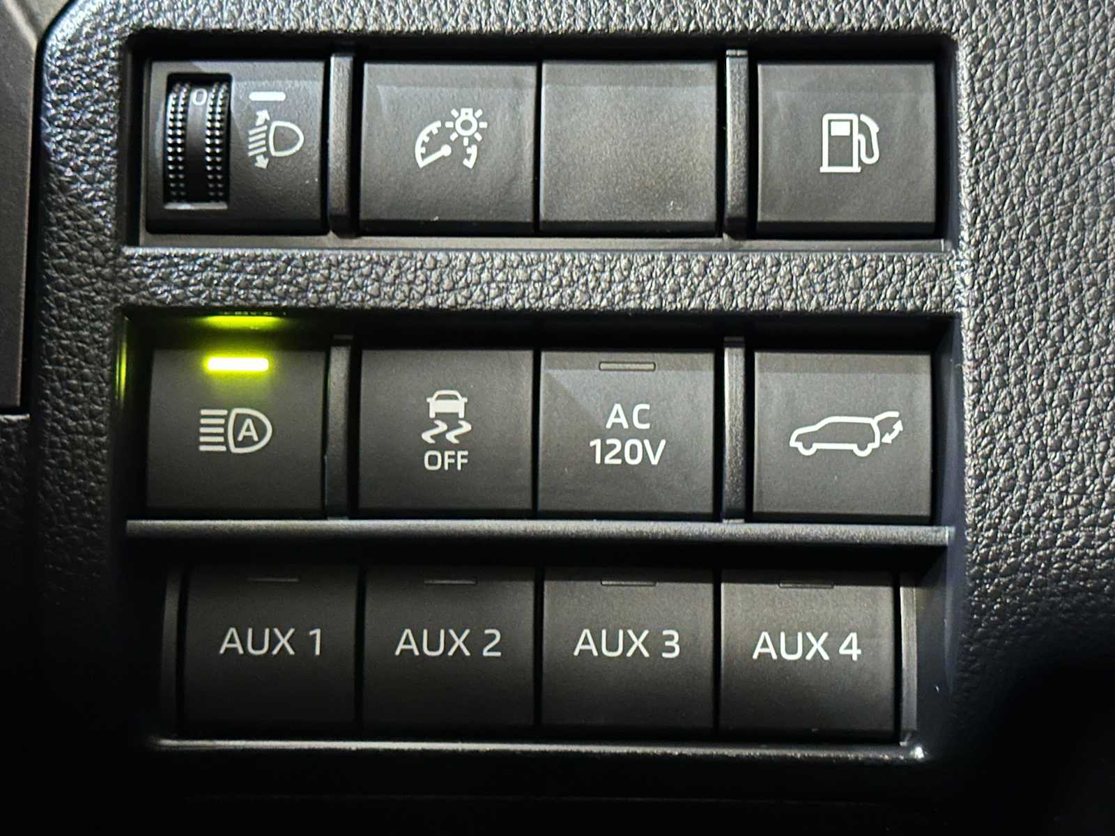 Thumbnail: 2026 Toyota 4Runner - 18