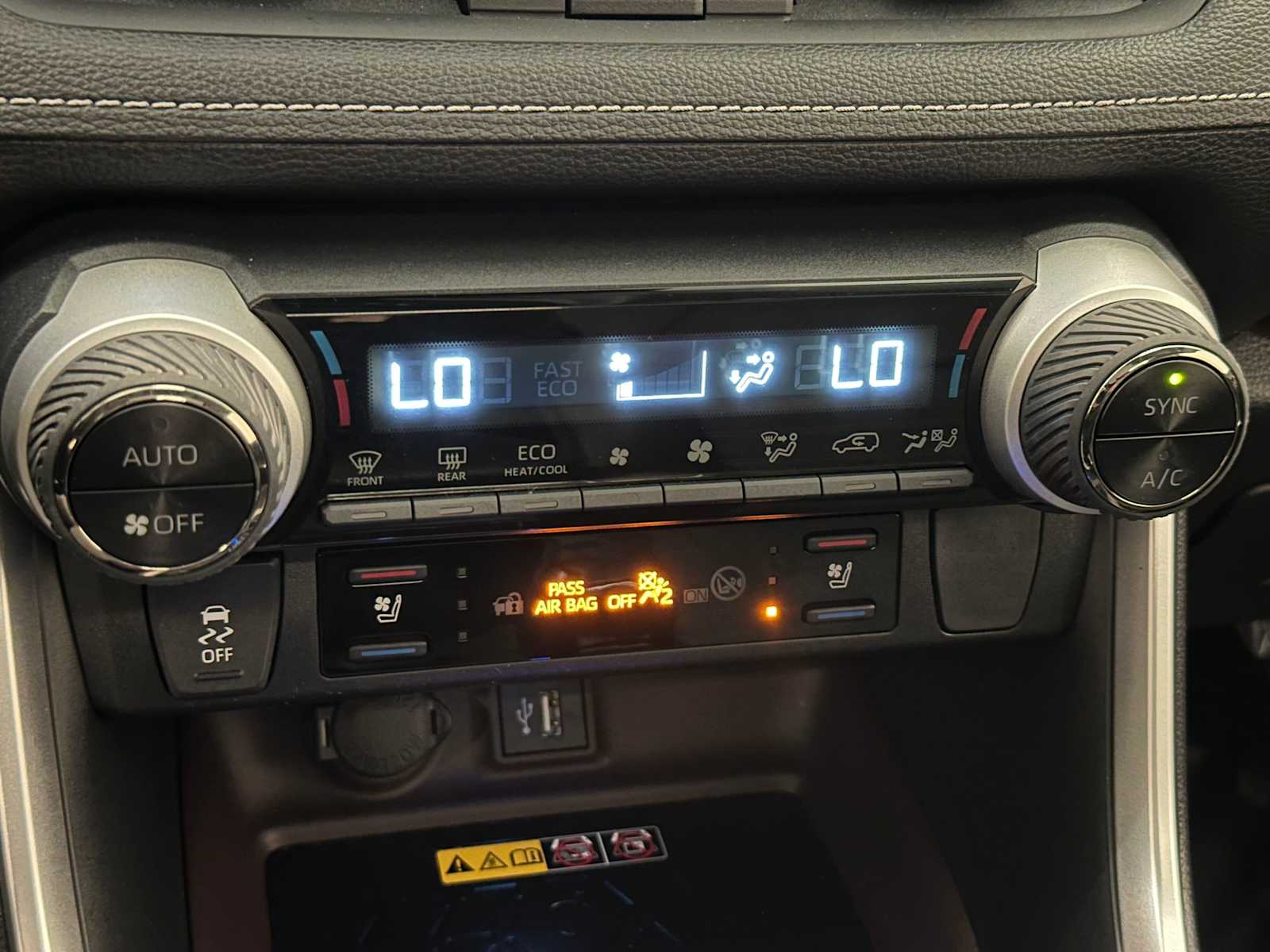 Thumbnail: 2024 Toyota RAV4 - 14