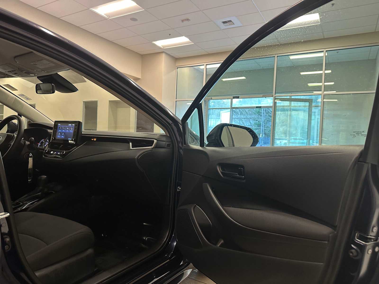 Thumbnail: 2022 Toyota Corolla - 26