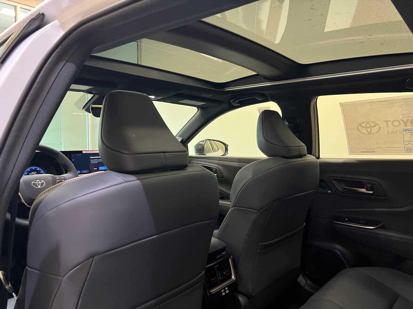 Thumbnail: 2026 Toyota Crown - 12