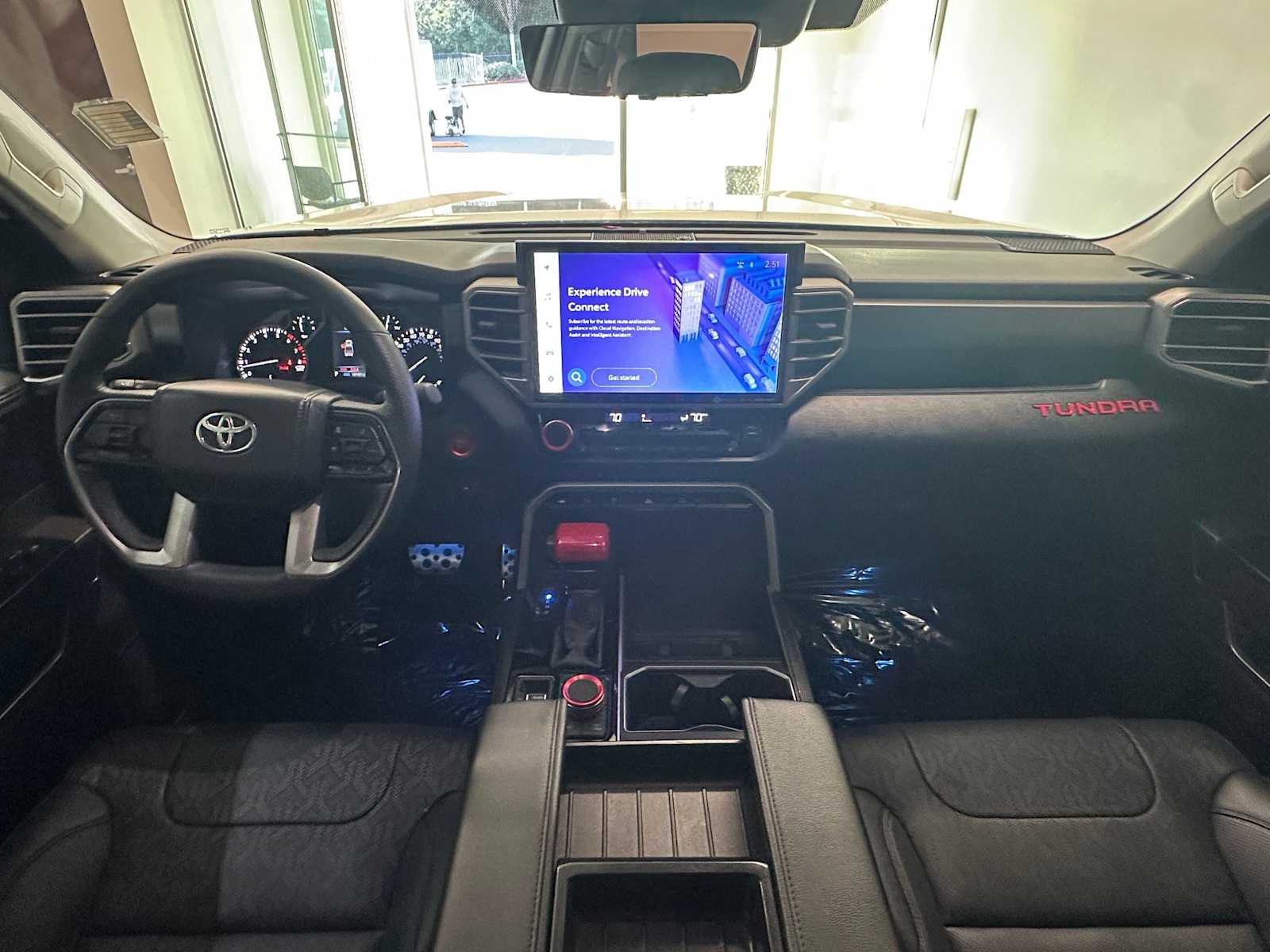 Thumbnail: 2024 Toyota Tundra - 10