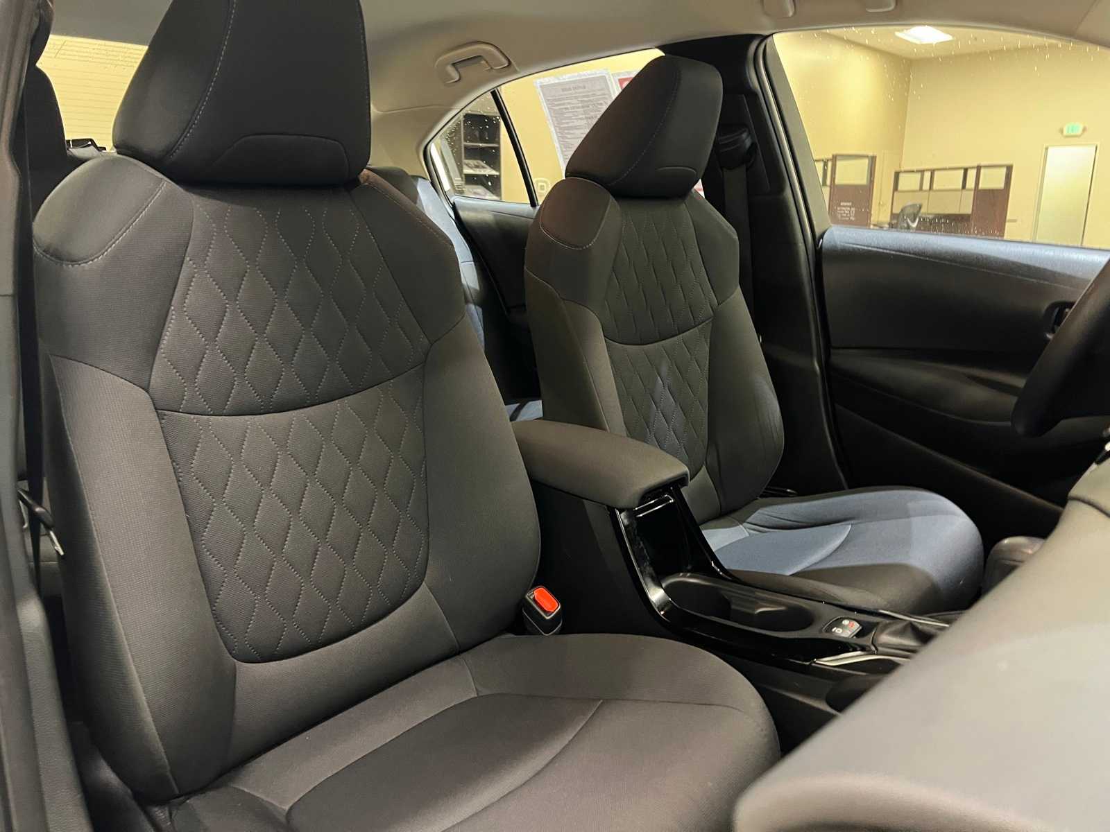 Thumbnail: 2022 Toyota Corolla - 12