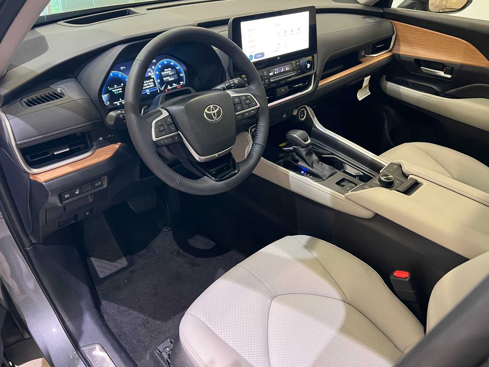 Thumbnail: 2026 Toyota Grand Highlander - 2