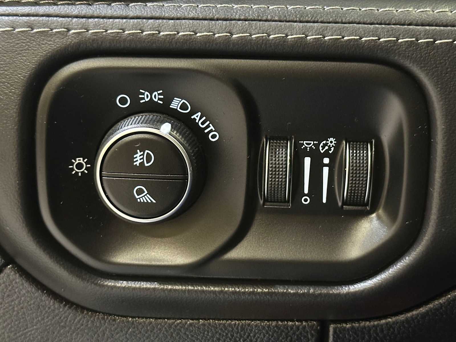 Thumbnail: 2021 RAM 1500 - 18