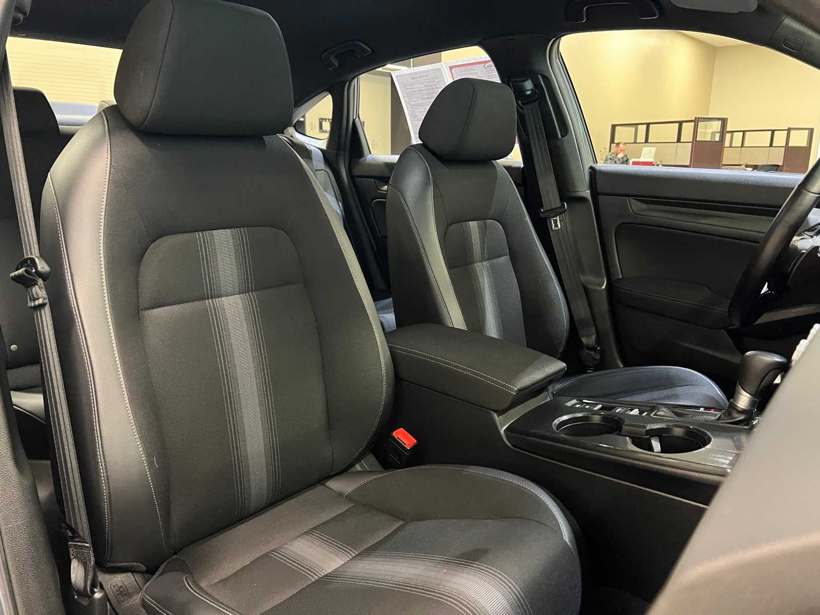 Thumbnail: 2024 Honda Civic - 14