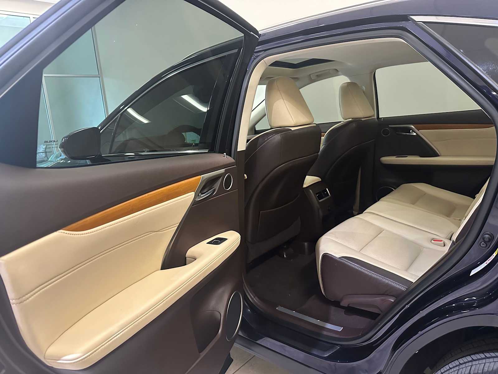 Thumbnail: 2016 Lexus RX - 27