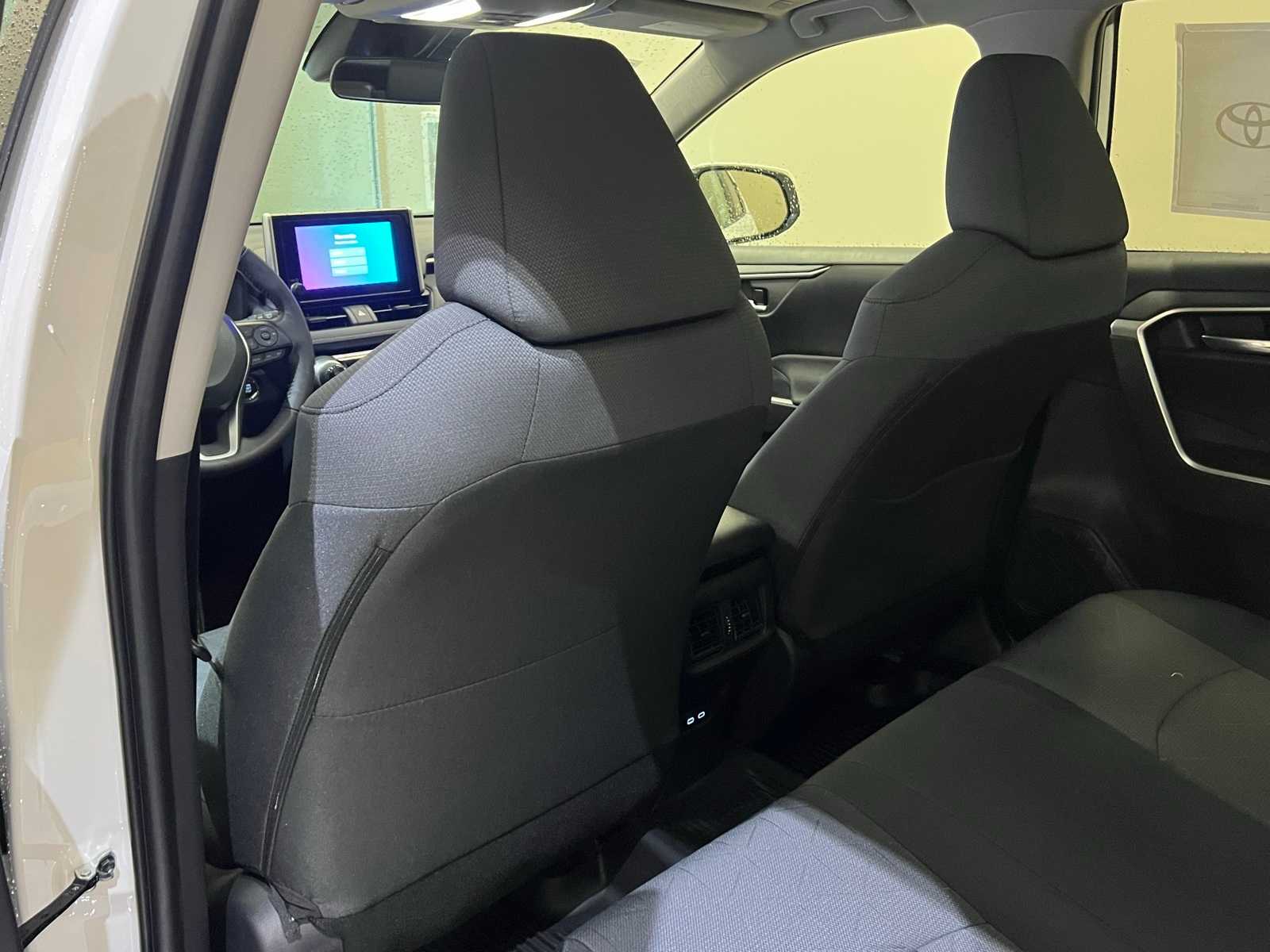 Thumbnail: 2025 Toyota RAV4 - 12