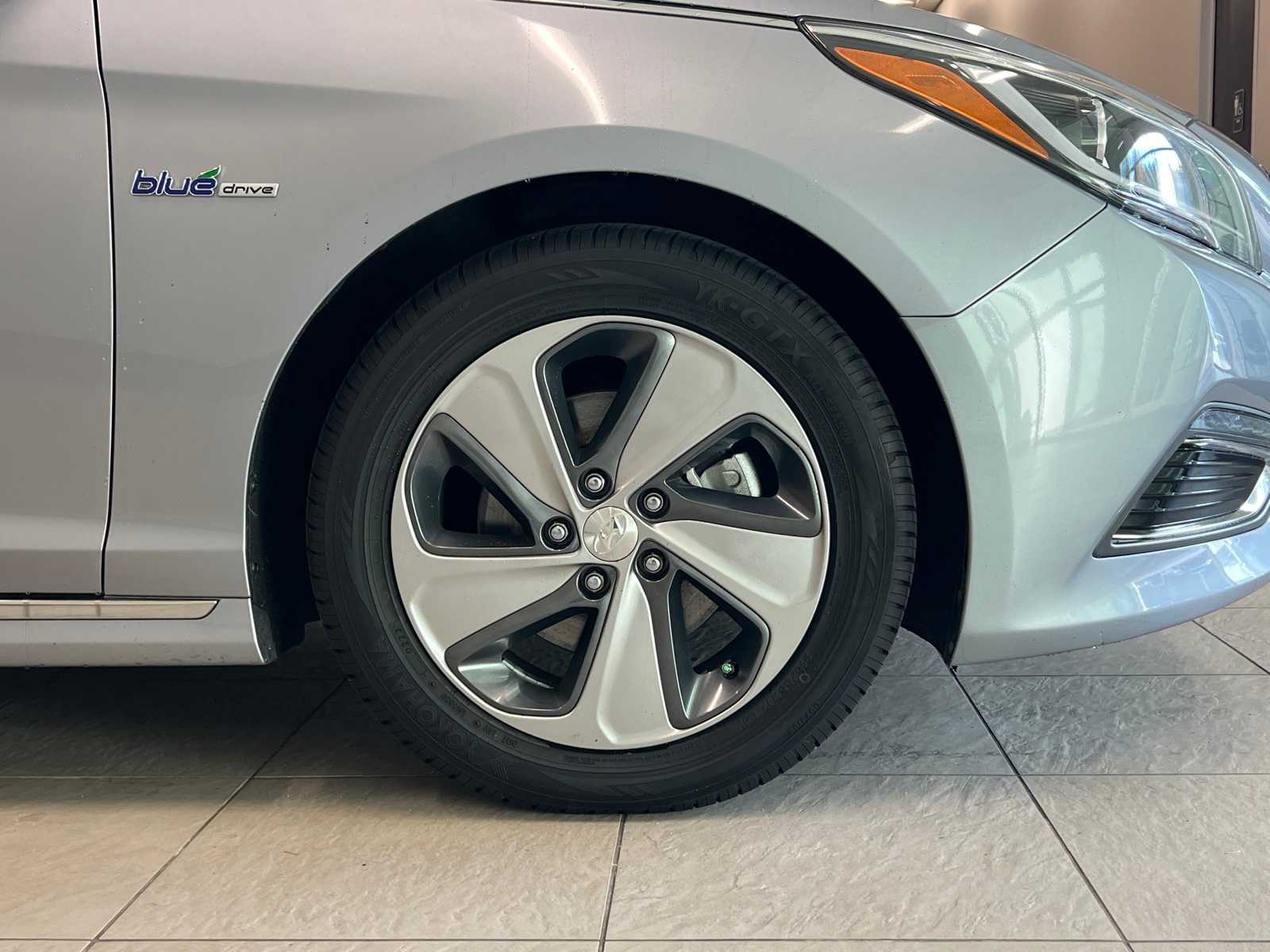 Thumbnail: 2016 Hyundai Sonata - 7