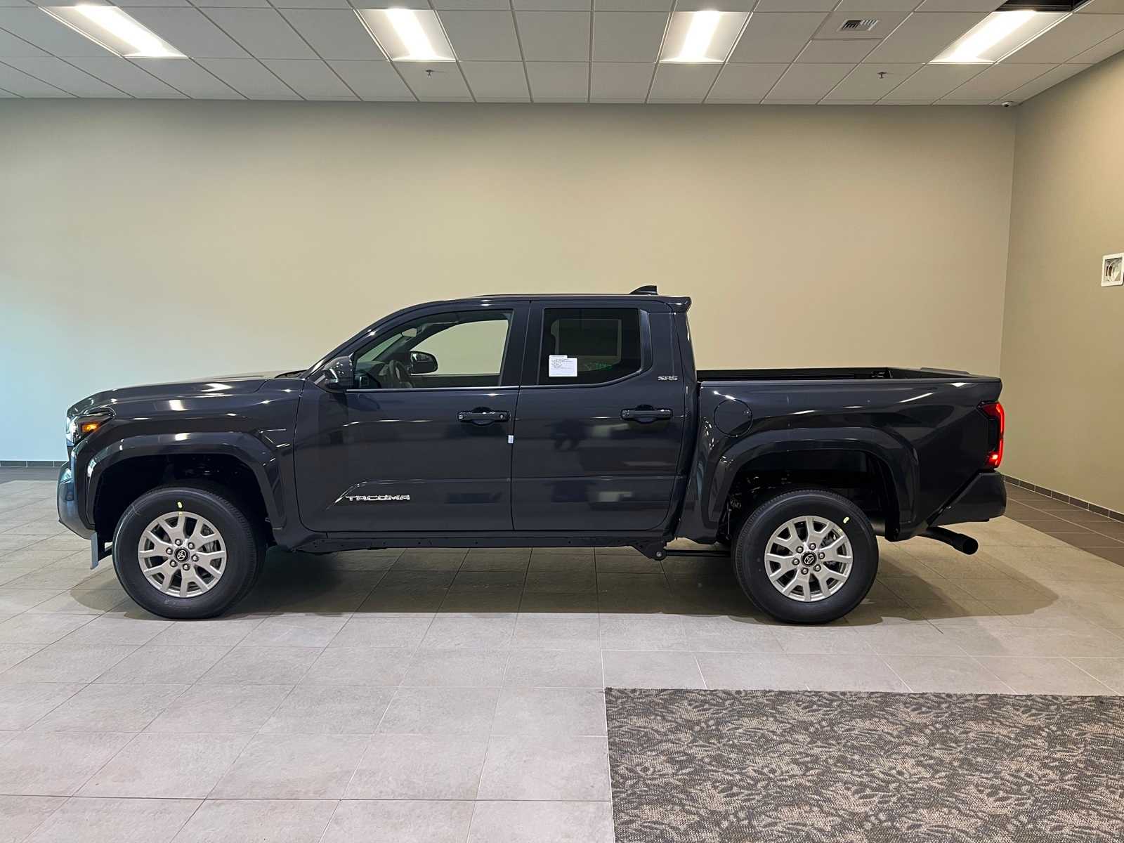 Thumbnail: 2025 Toyota Tacoma - 3
