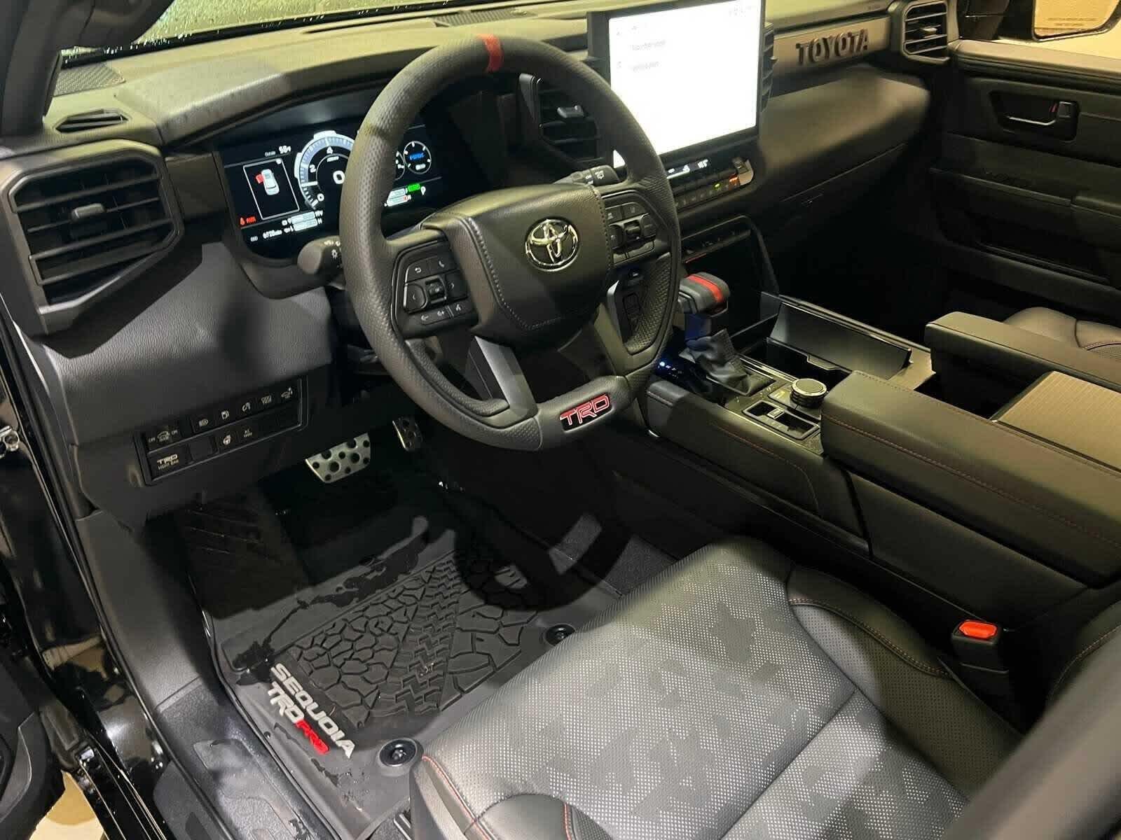 Thumbnail: 2025 Toyota Sequoia - 2