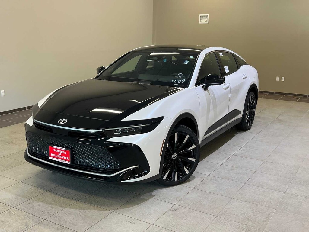 New 2026 Toyota Crown Platinum Sedan