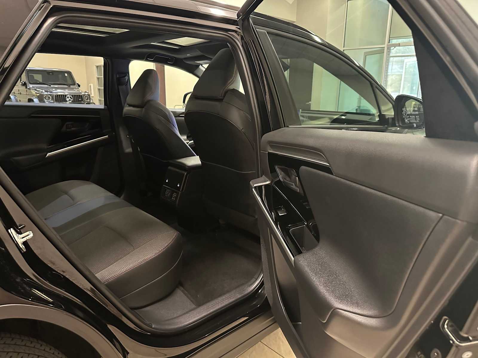 Thumbnail: 2025 Toyota bZ4X - 25