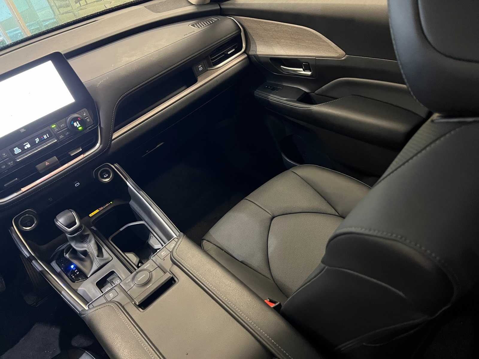 Thumbnail: 2024 Toyota Grand Highlander - 11