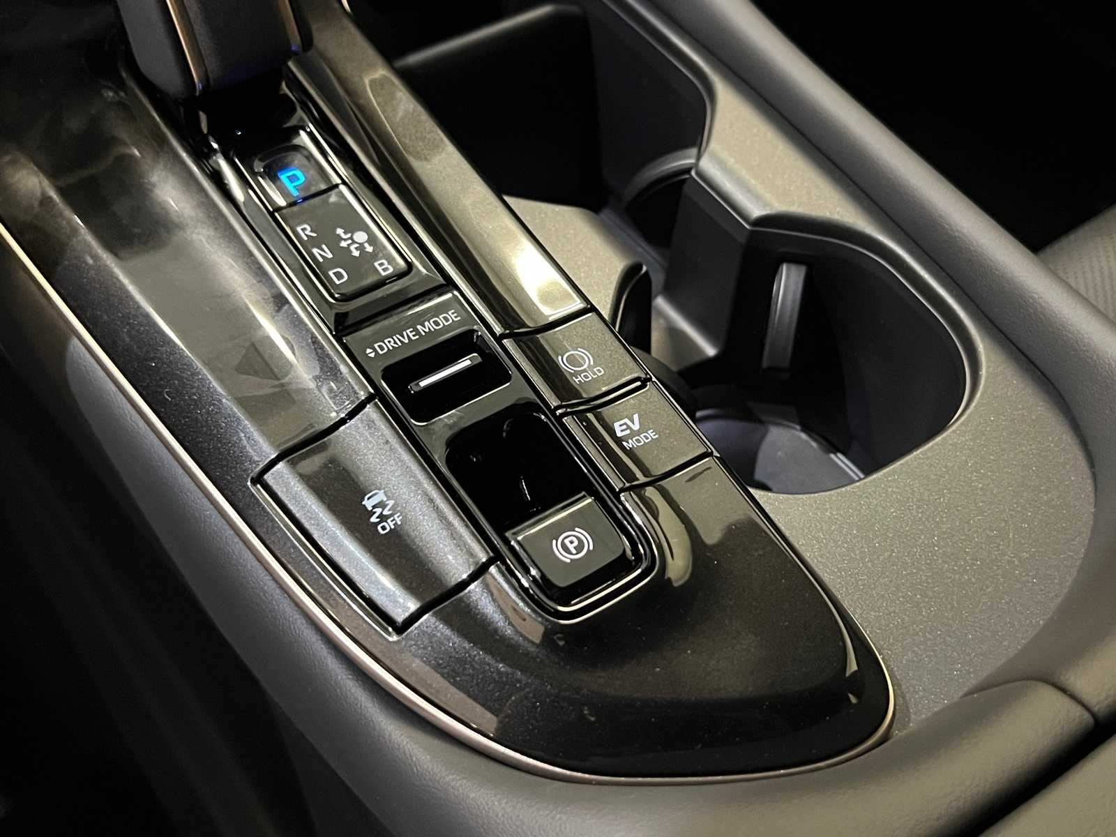 Thumbnail: 2026 Toyota Crown - 23