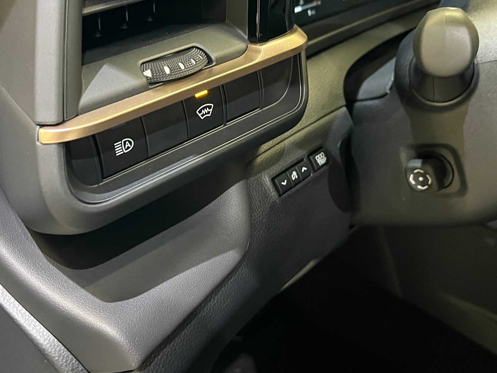 Thumbnail: 2026 Toyota Crown - 16