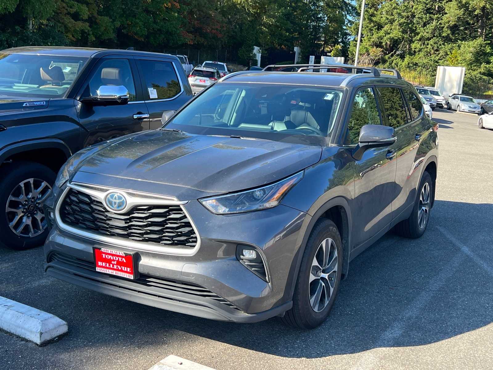 Thumbnail: 2022 Toyota Highlander - 1