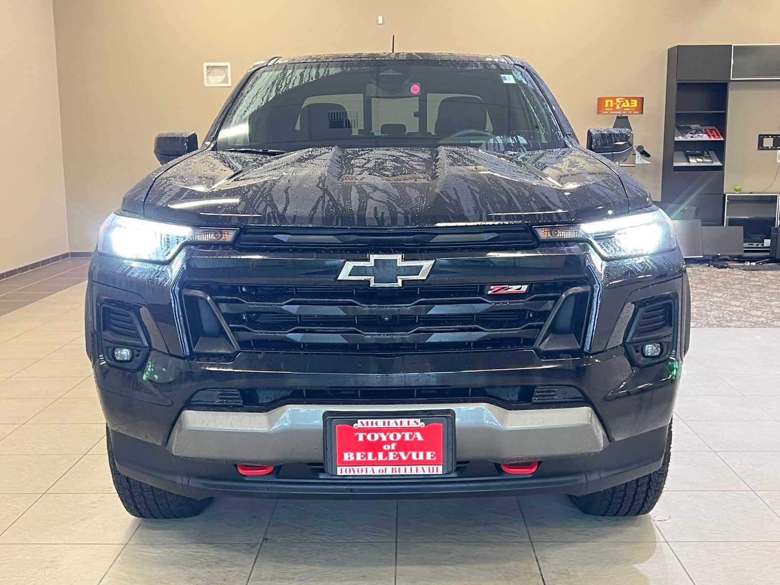 Thumbnail: 2024 Chevrolet Colorado - 8