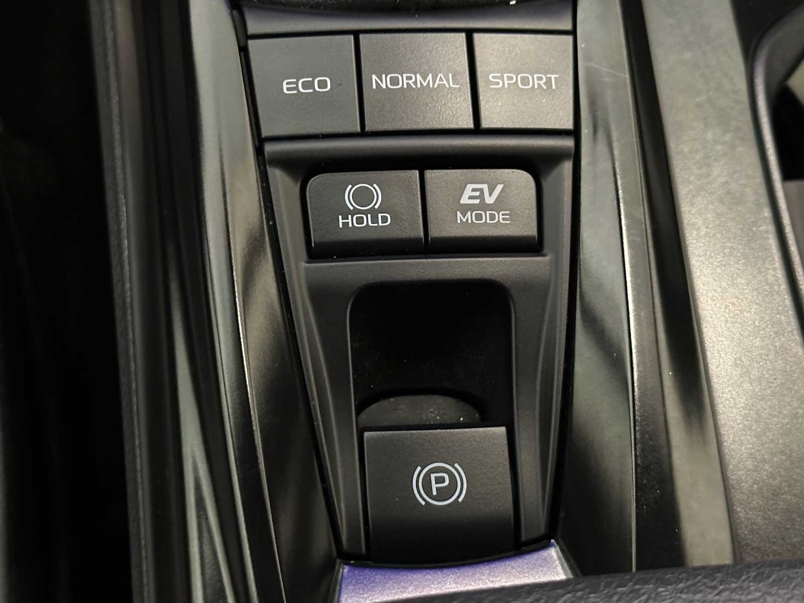 Thumbnail: 2025 Toyota Camry - 18