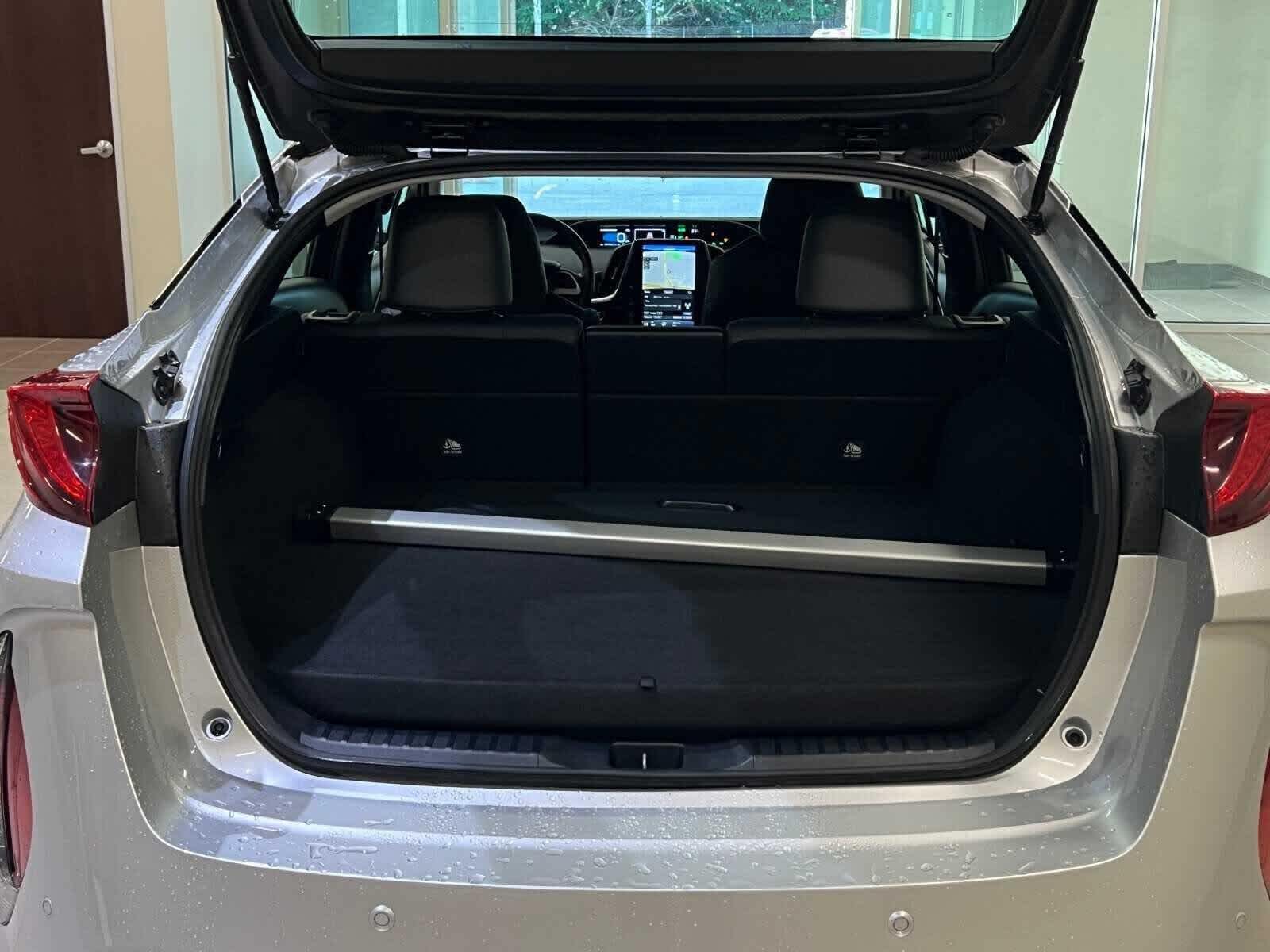 Thumbnail: 2018 Toyota Prius Prime - 26