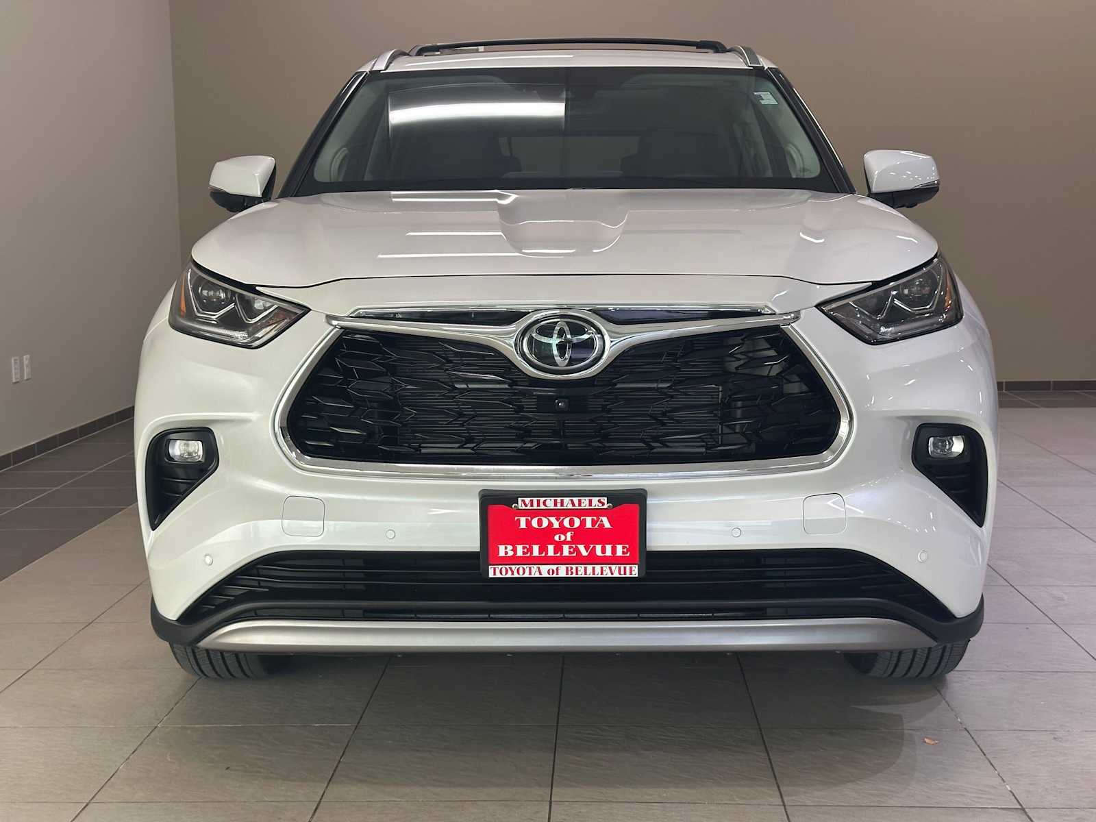 Thumbnail: 2025 Toyota Highlander - 6