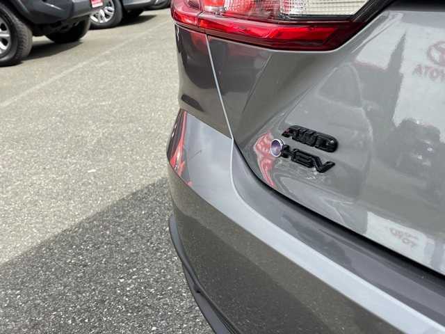 Thumbnail: 2025 Toyota Camry - 6