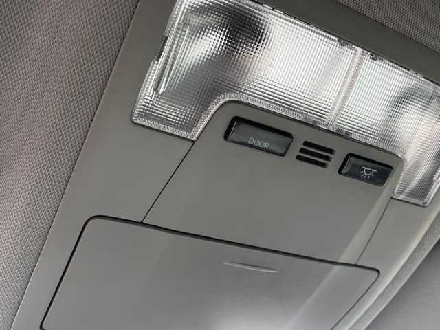 Thumbnail: 2019 Toyota Highlander - 26