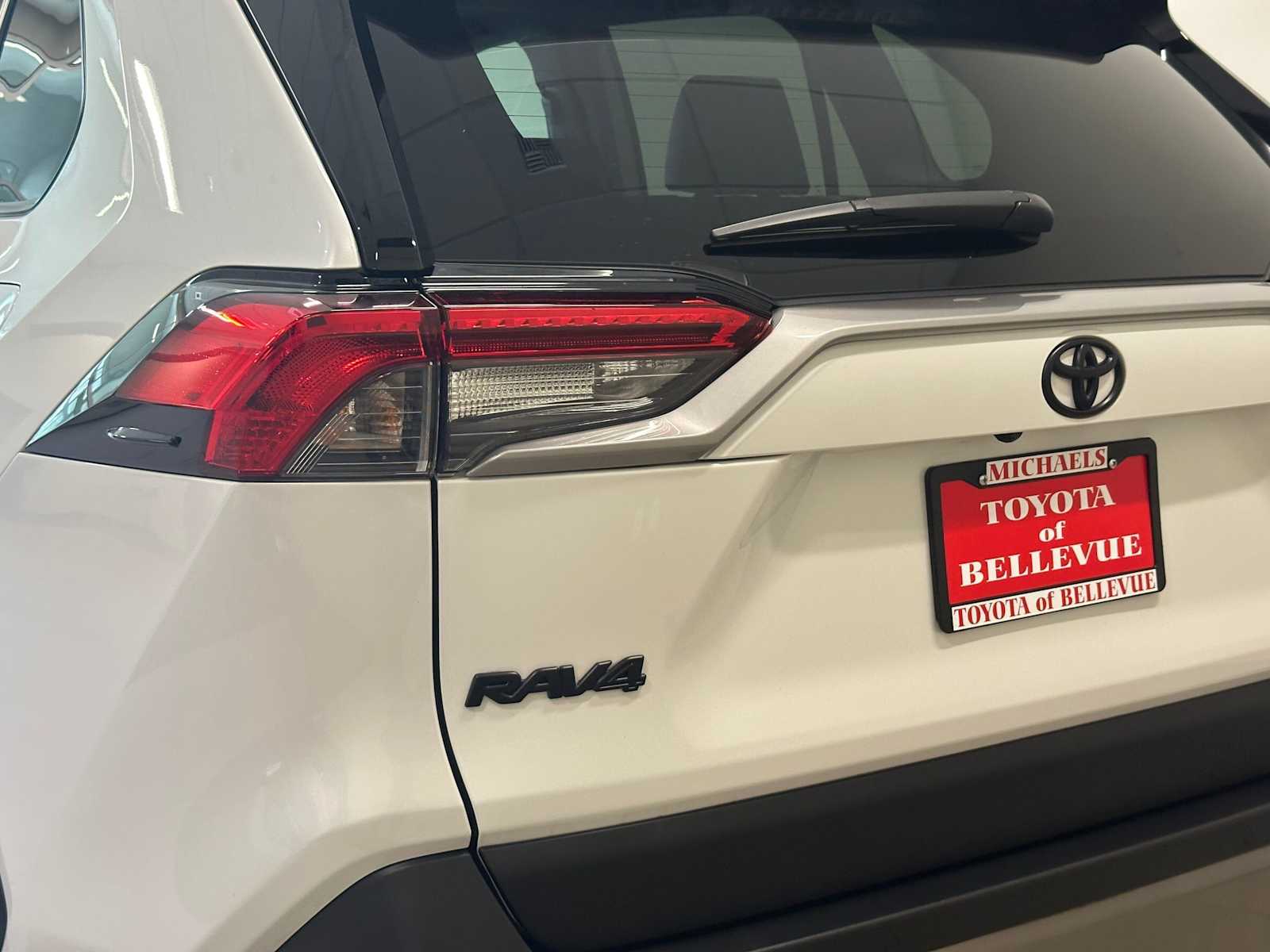 Thumbnail: 2025 Toyota RAV4 - 7